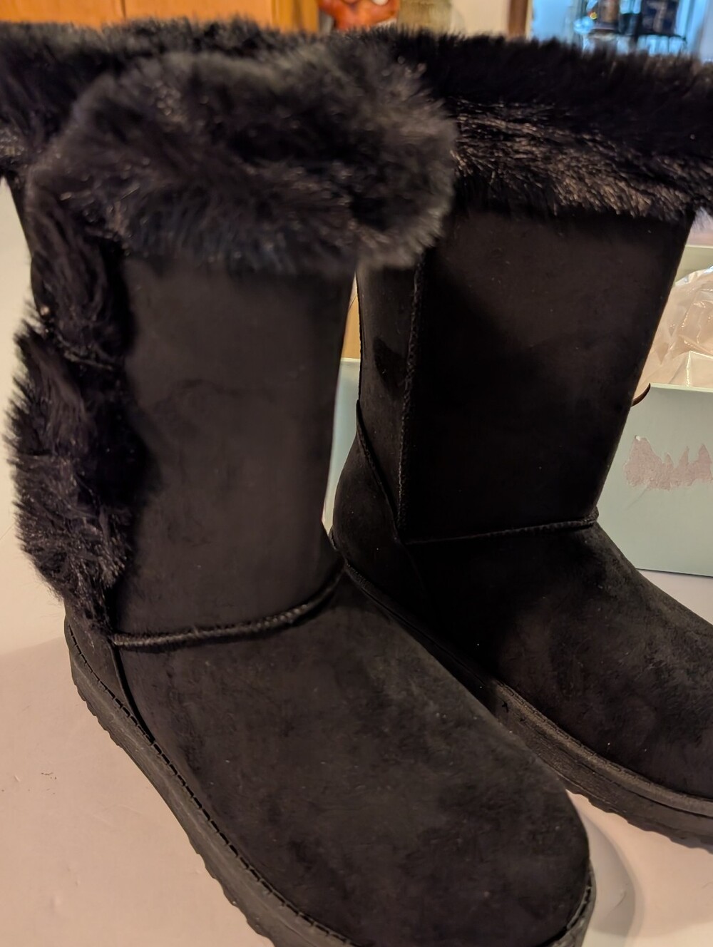 Women's Black Faux Fur Winter Boots Sz 6